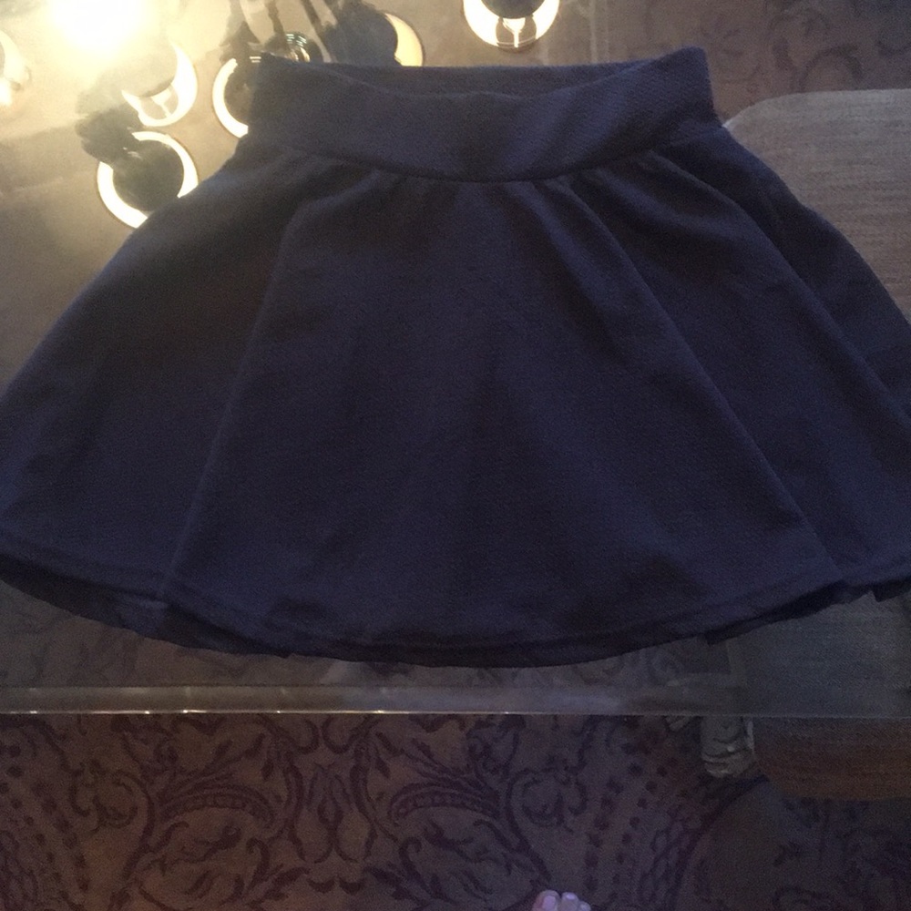 Black skater skirt size S!!